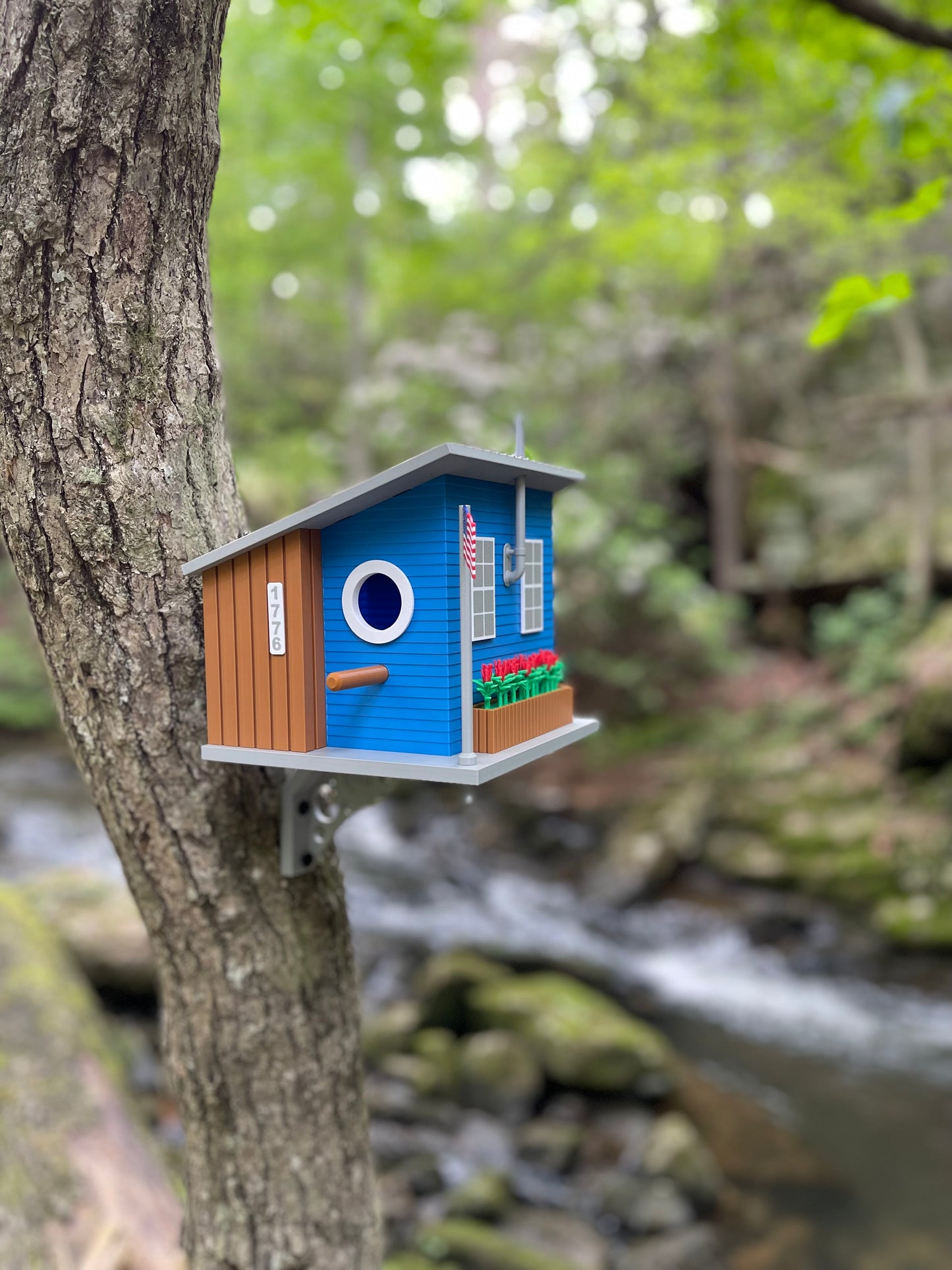 Cottage Birdhouse